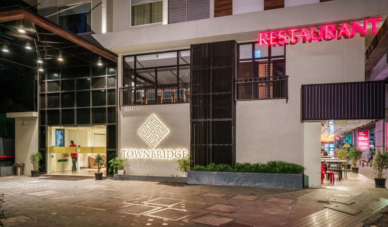 Townbridge Hotels & Suites Kochi Εξωτερικό φωτογραφία