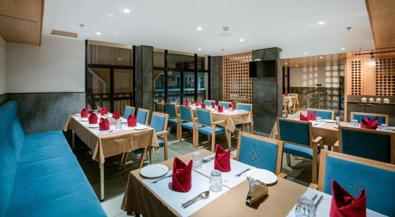 Townbridge Hotels & Suites Kochi Εξωτερικό φωτογραφία