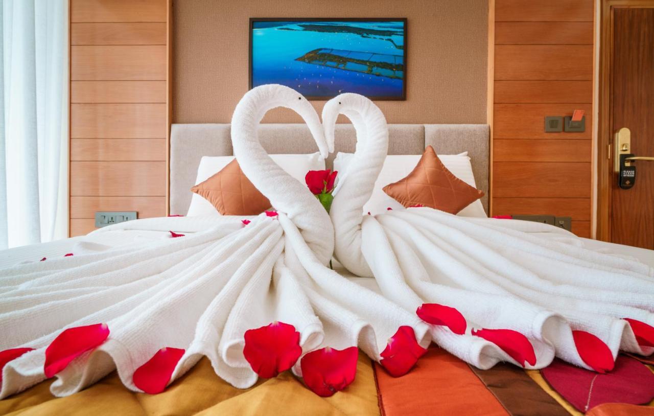Townbridge Hotels & Suites Kochi Εξωτερικό φωτογραφία
