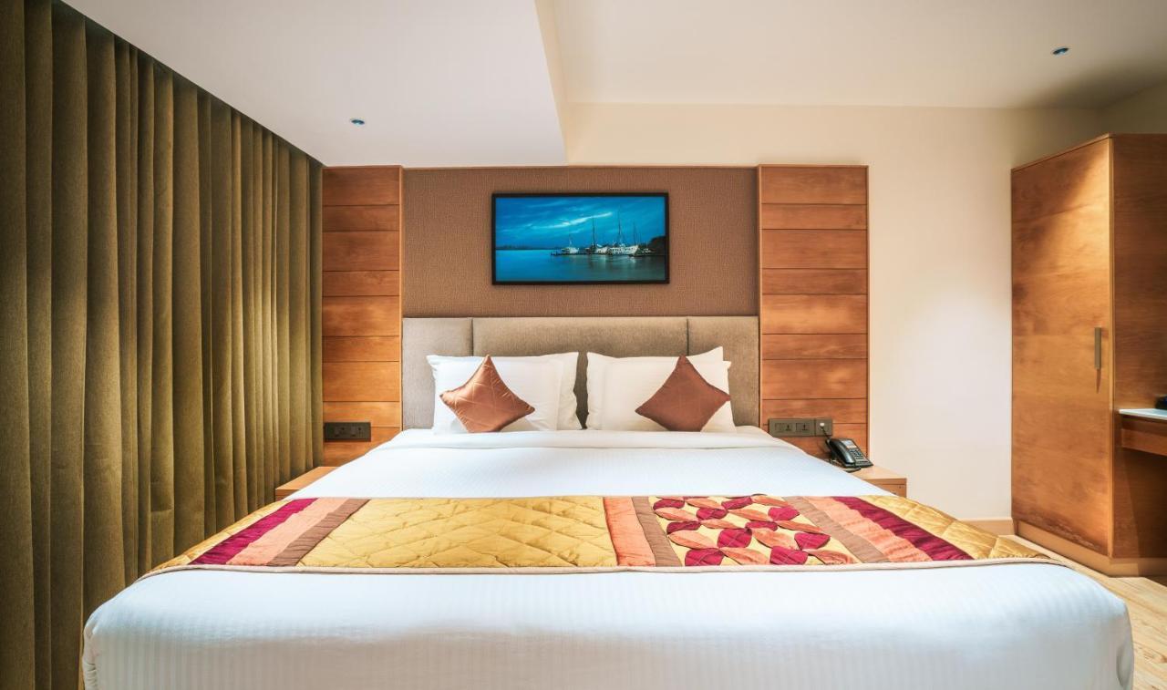 Townbridge Hotels & Suites Kochi Εξωτερικό φωτογραφία