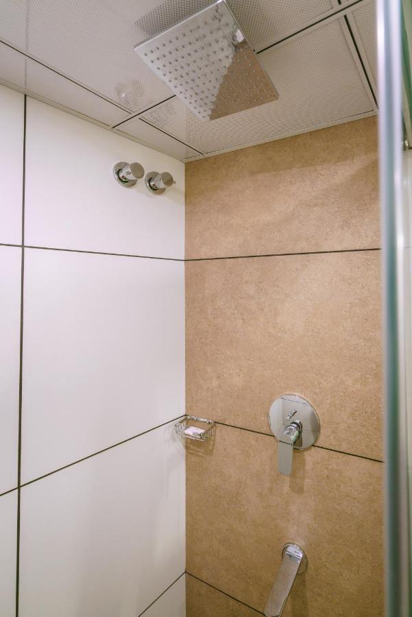 Townbridge Hotels & Suites Kochi Εξωτερικό φωτογραφία